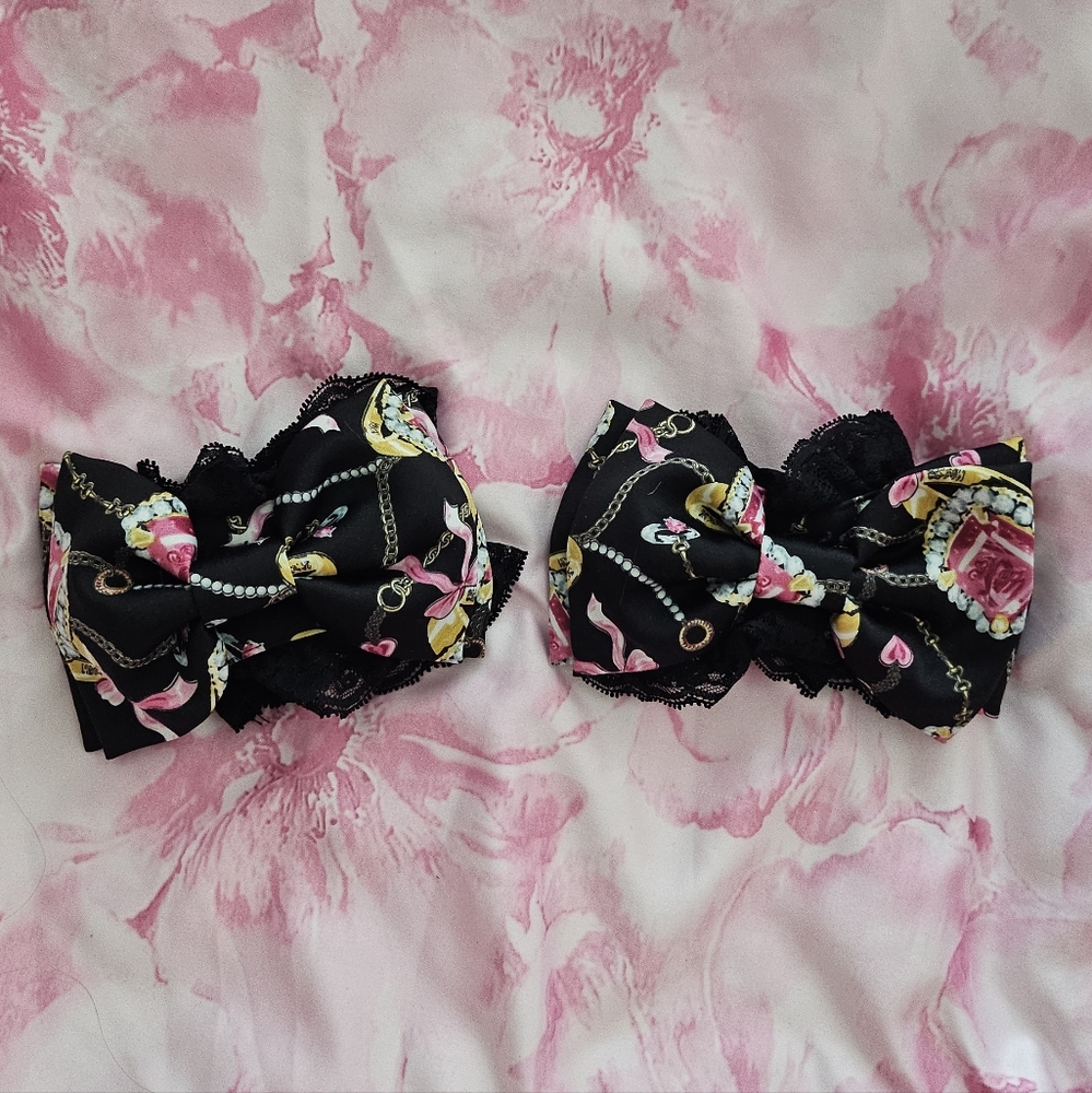 Ma*rs Agejo Gyaru Ring Print Bow And Lace Wriat Cuff Set